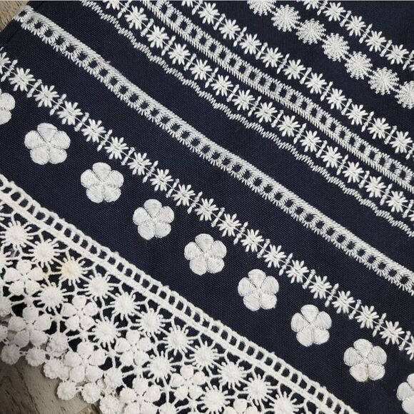 Brooks Brothers Navy Blue Mini Skirt Lace Trim Size 8 - Picture 8 of 8